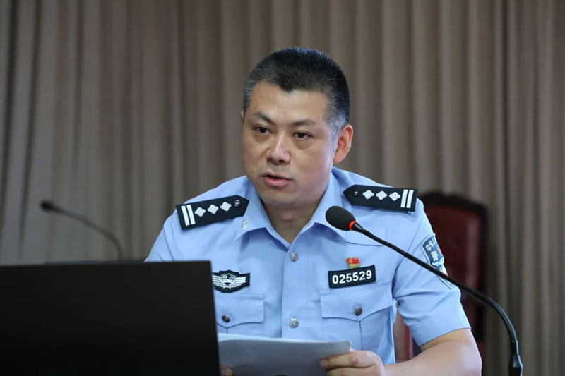 1693020038236633.jpg 合江縣紀委監(jiān)委駐縣公安局紀檢監(jiān)察組組長 鄢華勇.jpg