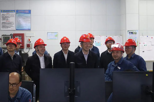 市政協(xié)副主席、應(yīng)急管理局局長李華桂帶隊到公司調(diào)研